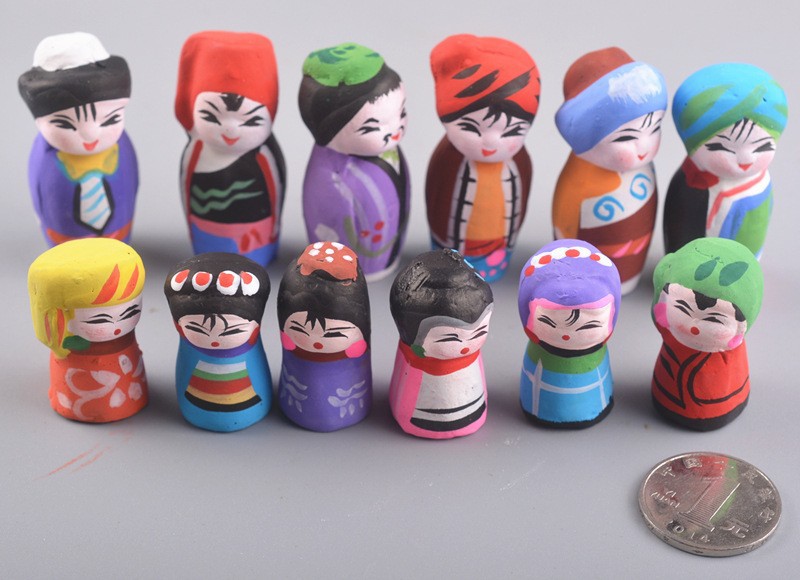 旅游区热销手工彩绘小泥人工艺礼品 创意卡通娃娃小摆件 6个一套