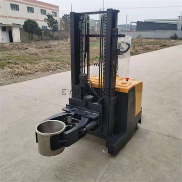 不锈钢料桶料罐夹抱旋转叉车小型电动抱车平衡重式前后翻转夹包机