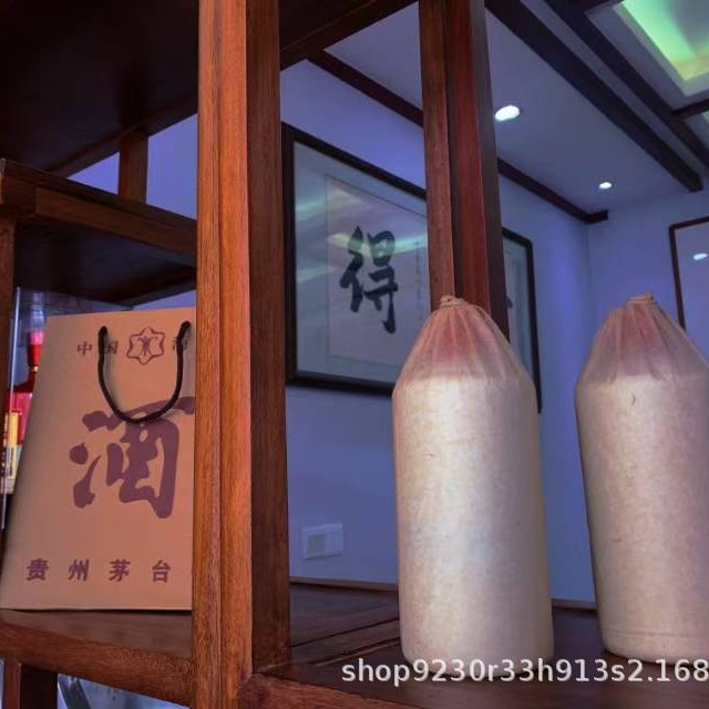 贵州茅台镇绵纸裸瓶白酒整箱批发酱香型53度纯粮食原浆老酒原酿