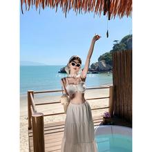 白色抹胸带胸垫海边度假吊带连衣裙女小众设计感两件套