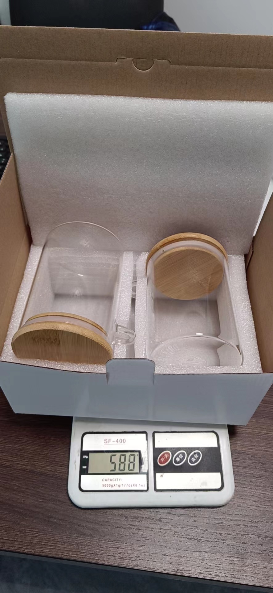 round Glass Sealed Jar with Spoon Glass Transparent Cruet Set with Spoon Kitchen Coarse Cereals Dried Fruit Storage Bottle