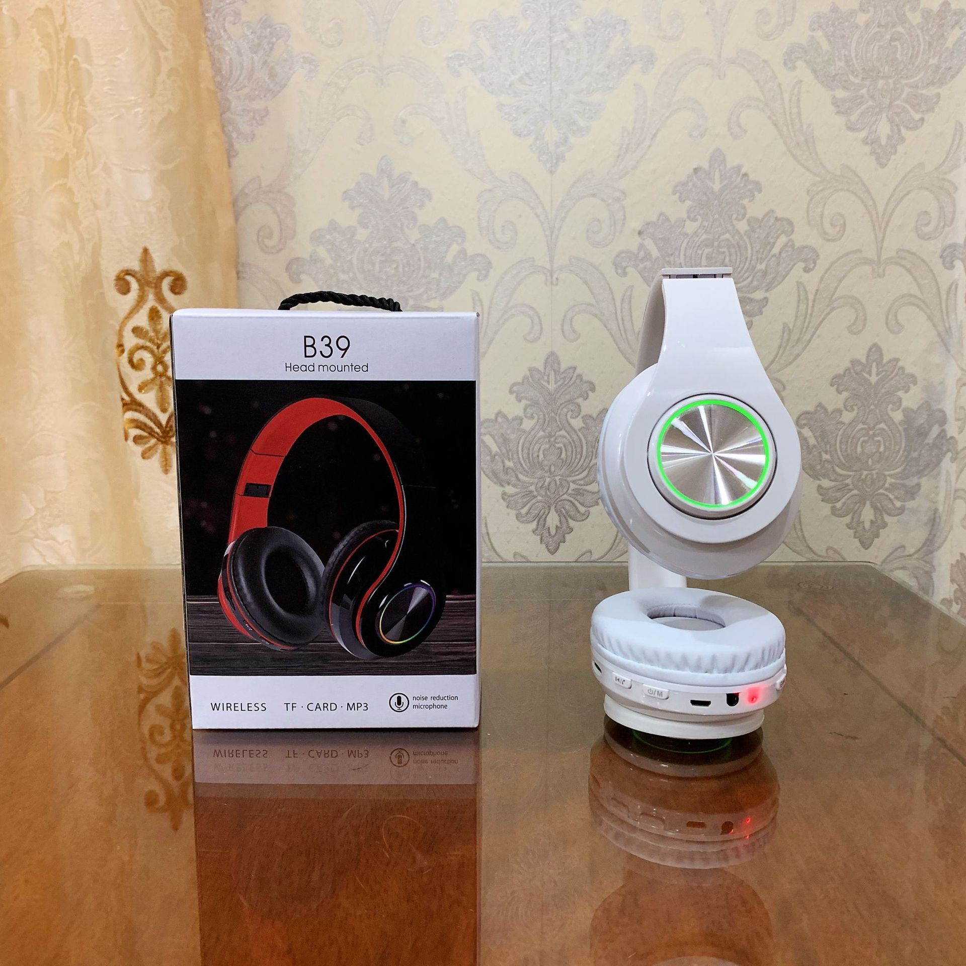 跨境新款b39发光头戴式蓝牙耳机 无线重低音折叠插卡蓝牙耳机批发