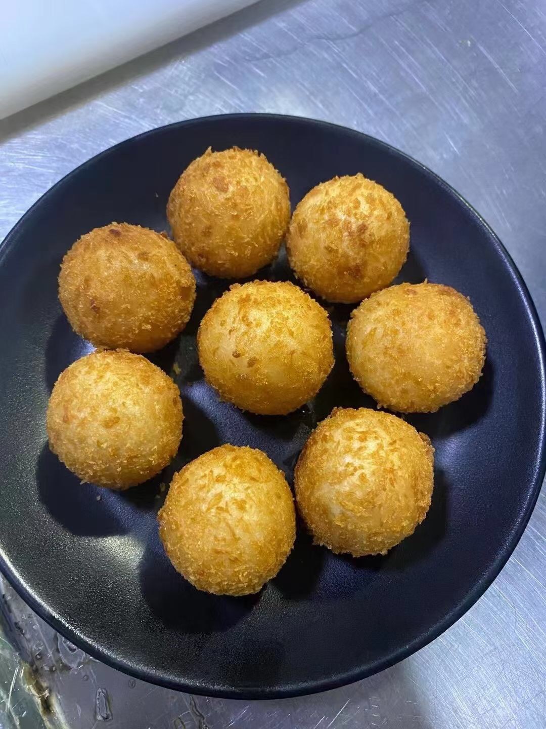 d197猫山王黄金炸榴莲丸球甜品小吃店酒店批发榴莲小丸子代加工