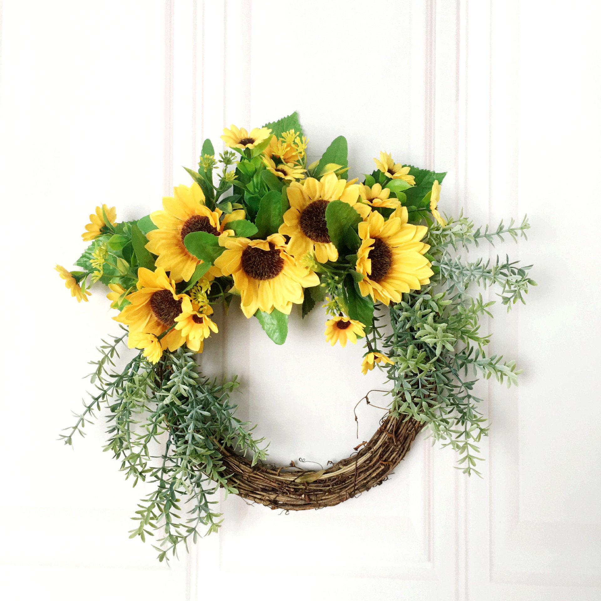 仿真太阳花环藤圈花环 向日葵花环门挂壁挂圣诞装饰花环亚马逊