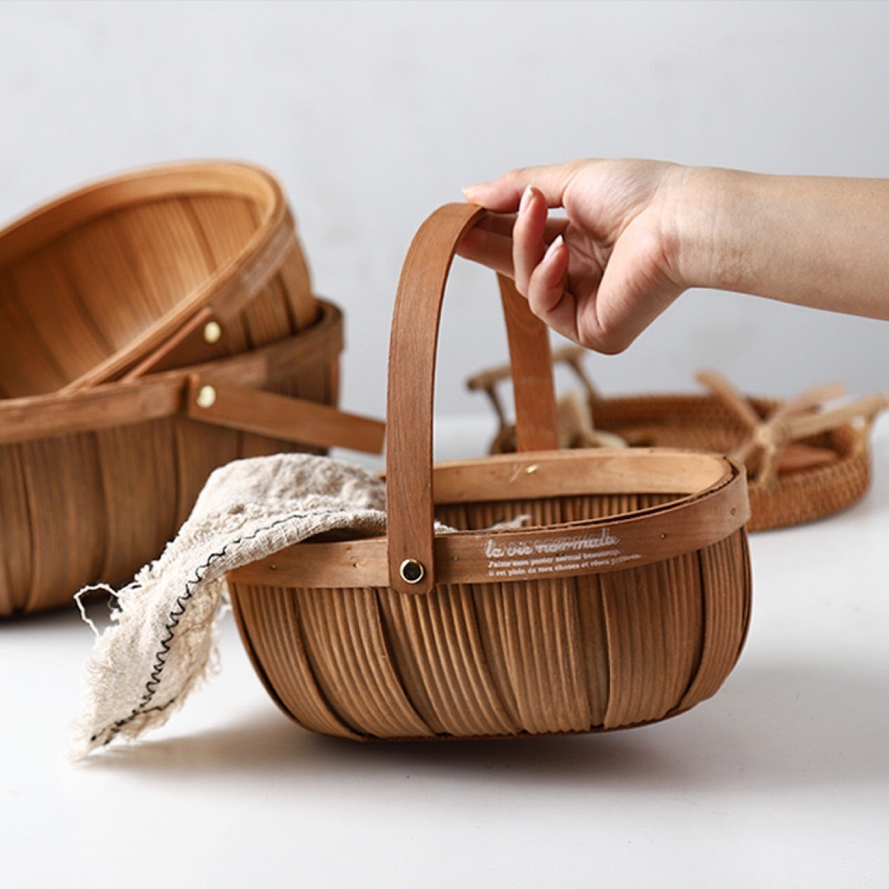 Japanese Style Garden Fruit Basket Wood Piece Woven Snack Storage Basket Bread Vegetable Basket Picnic Basket Factory Direct Supply