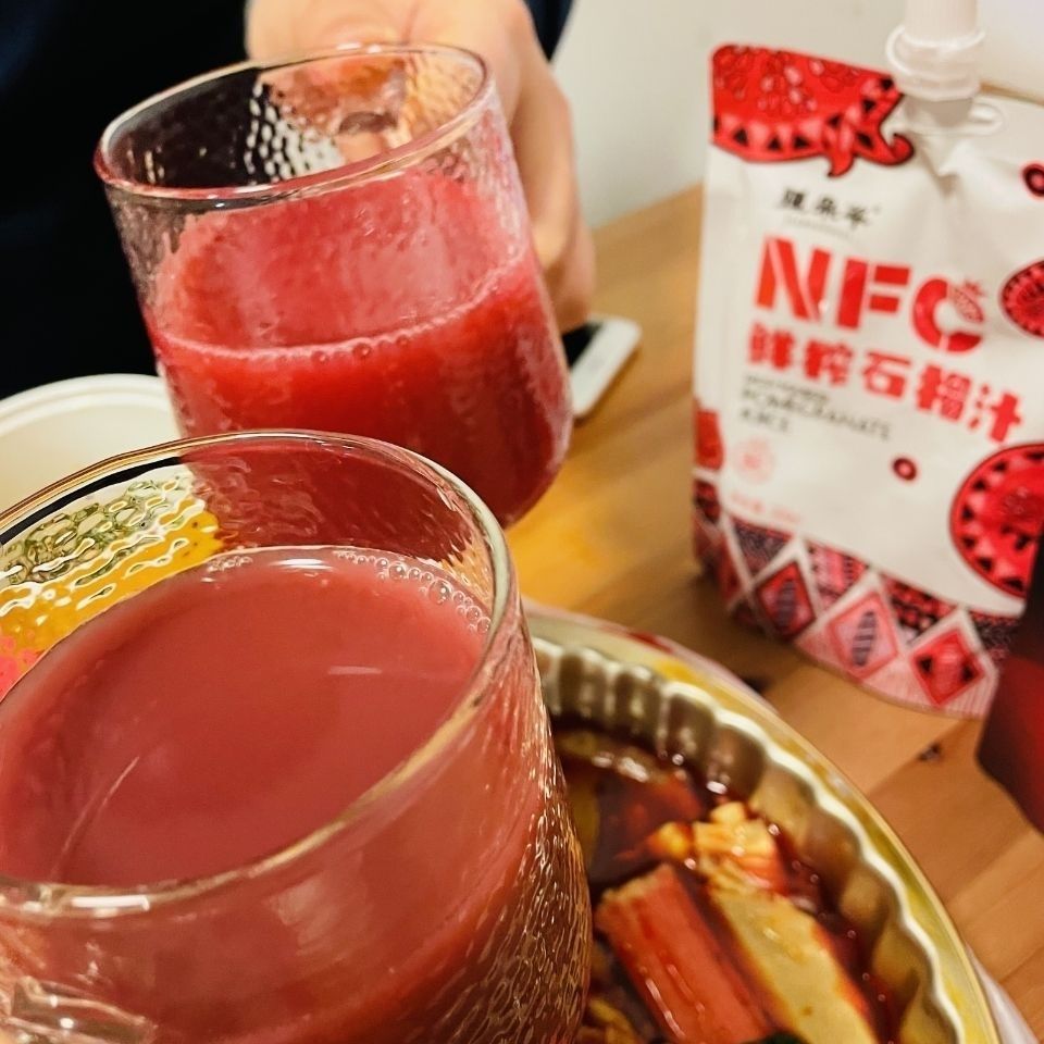 新疆特产疆果萃新疆nfc鲜榨石榴汁新鲜鲜榨纯果汁酸/甜初榨石榴汁