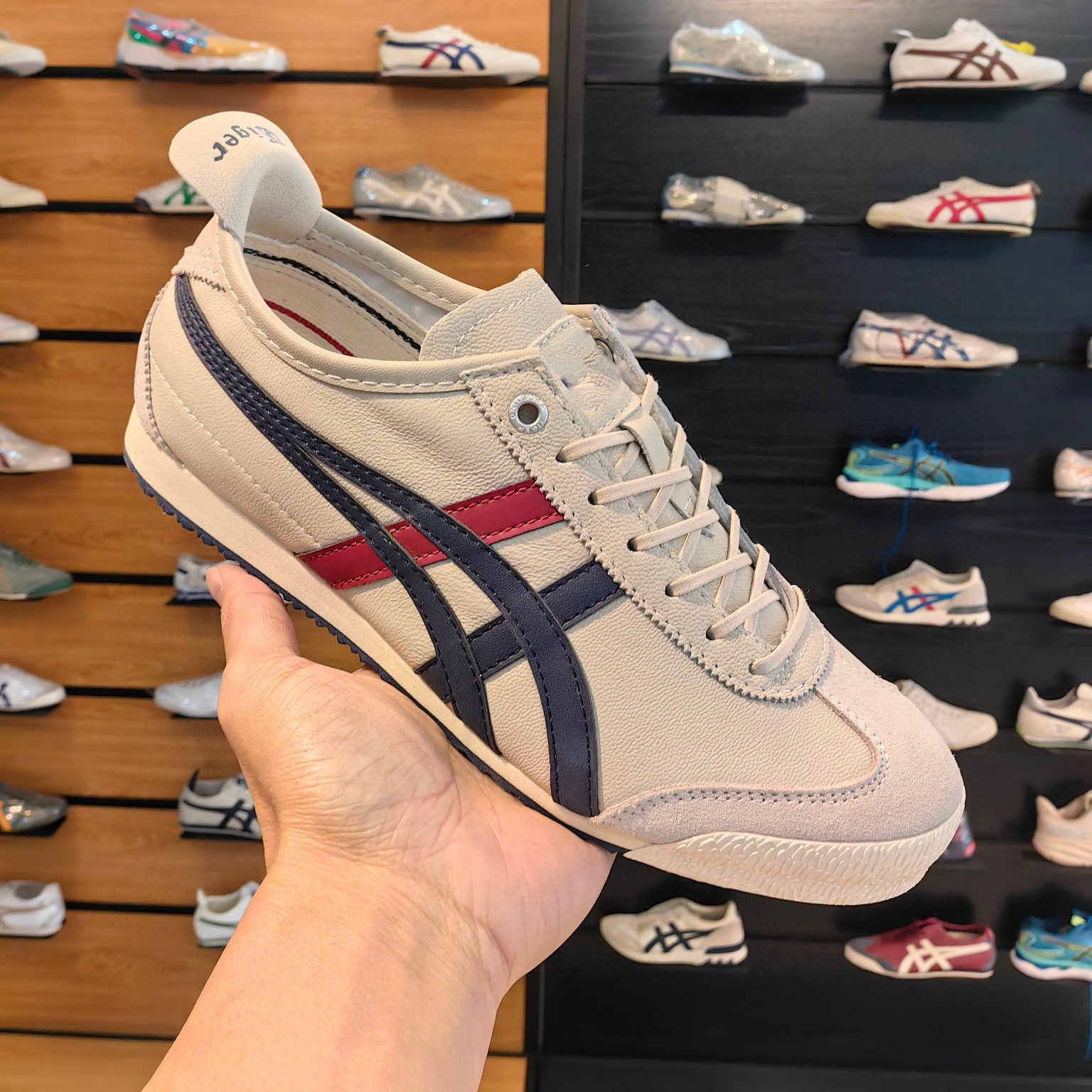 莆田鬼冢虎高版本经典复古一脚蹬轻便低帮男女运动休闲跑步小白鞋