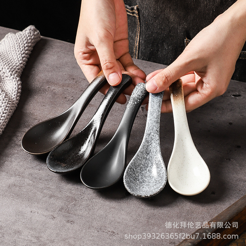 日式复古和风陶瓷小汤勺酒店厨房专用调味勺家用喝粥喝汤创意勺子