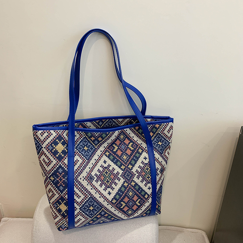 民族风单肩手提2022新款潮质感旅行通勤大包ins大容量时尚托特包