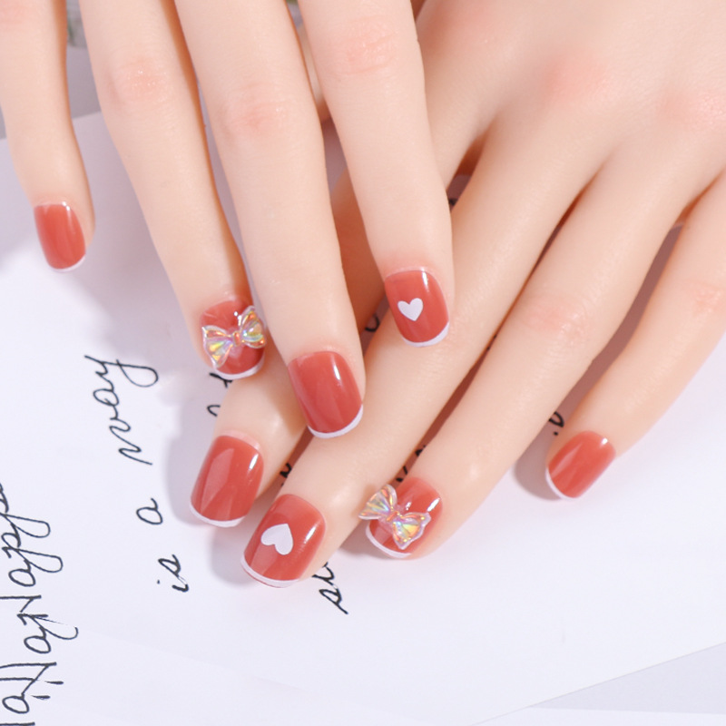 指甲贴假指甲粉色