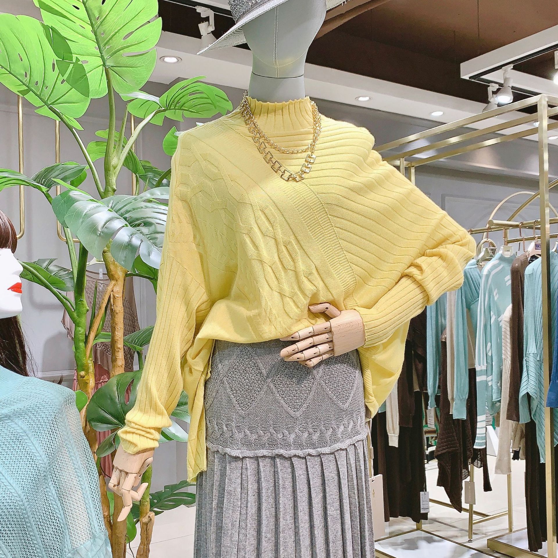 宝格丽bogeree品牌折扣女装尾单清货早秋女装美丽诺绵羊毛衫批发