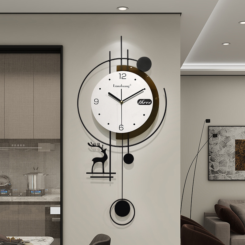 挂钟客厅2024新款简约大气免打孔时钟挂墙电视背景墙钟表现代装饰