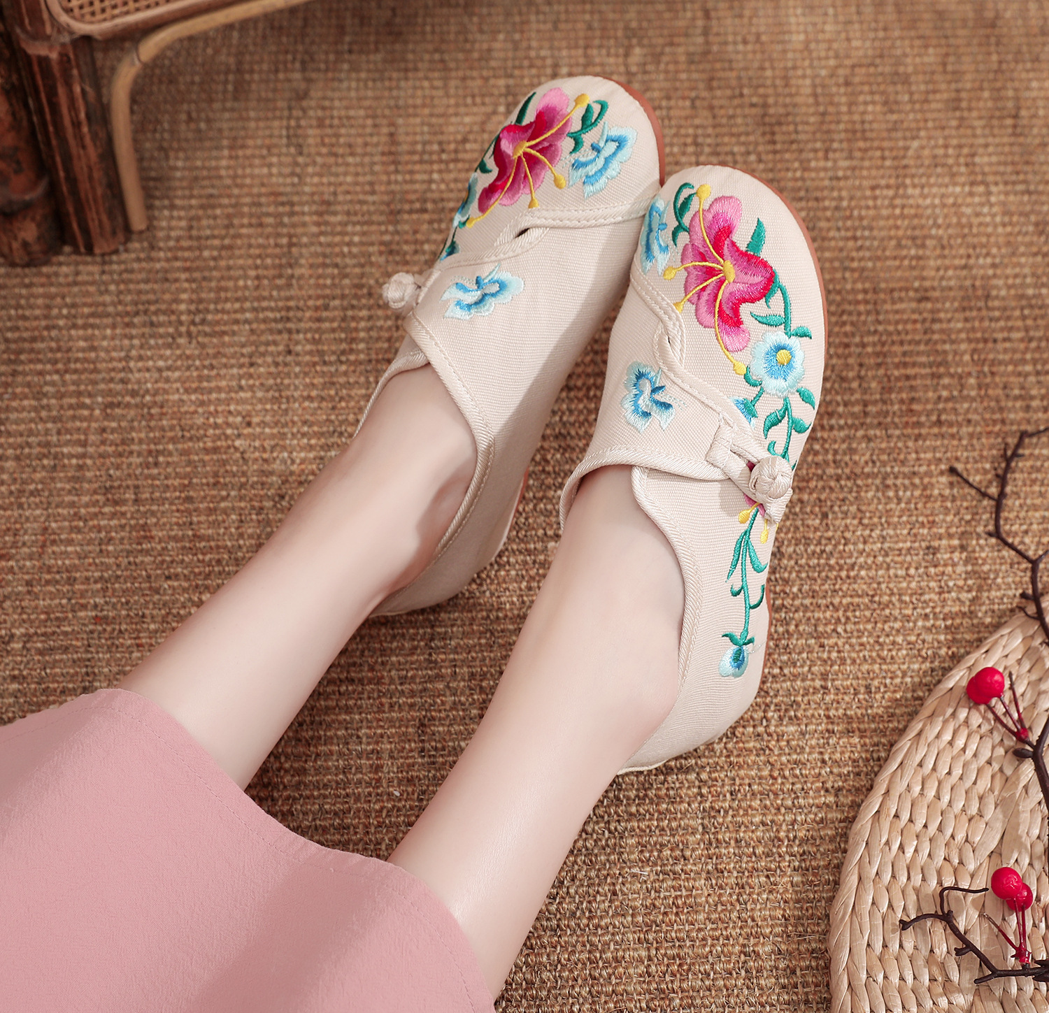 【朝颜花】牵牛花喇叭花刺绣花朵圆头春秋季女鞋单鞋帆布绣花布鞋