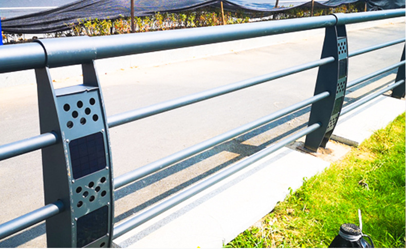 铝合金护栏厂家 景观桥梁防撞栏杆立柱 河道灯光栈桥铝合金护栏