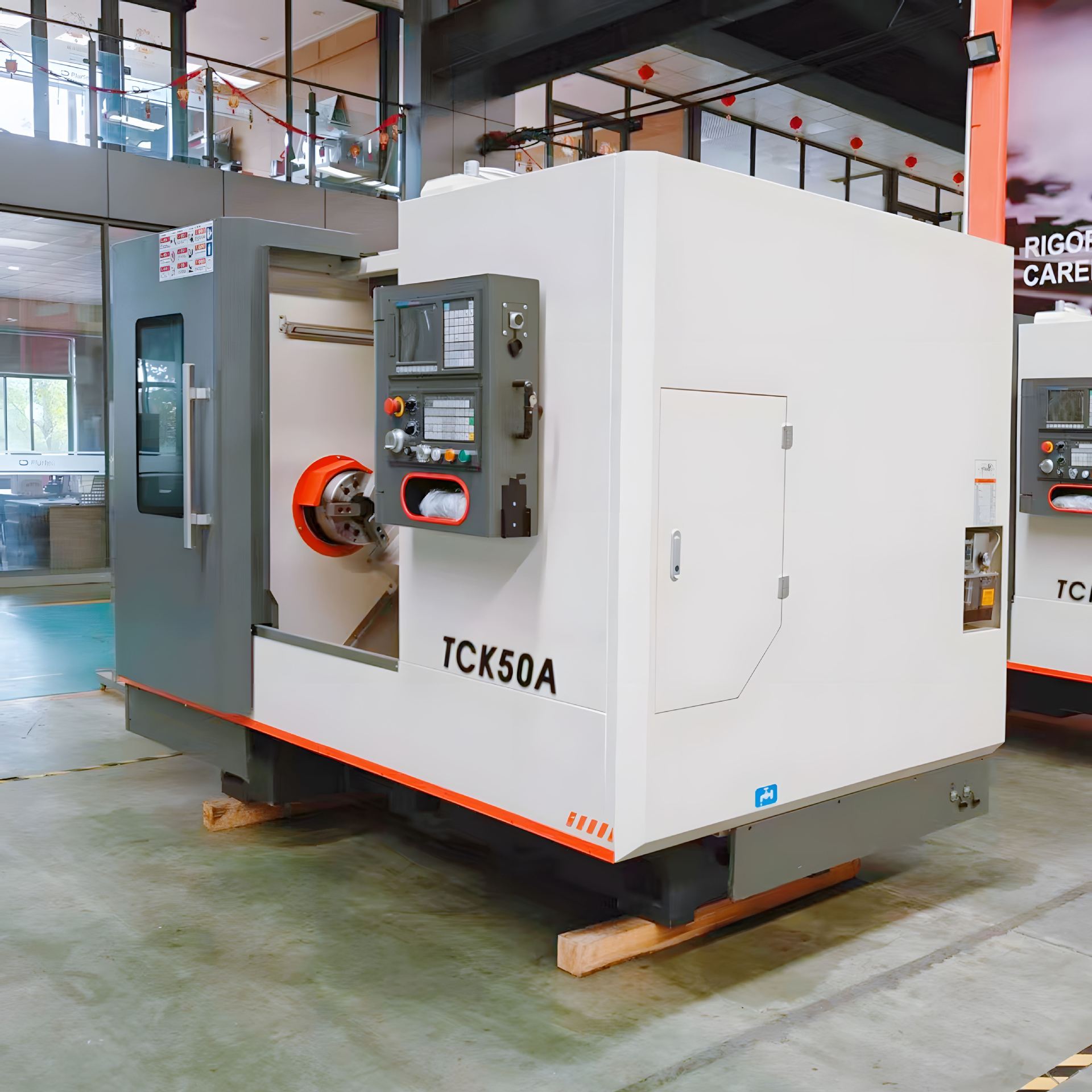 进口机型斜床身数控车床出口热销机型tck50数控车床cnc大型刀塔机