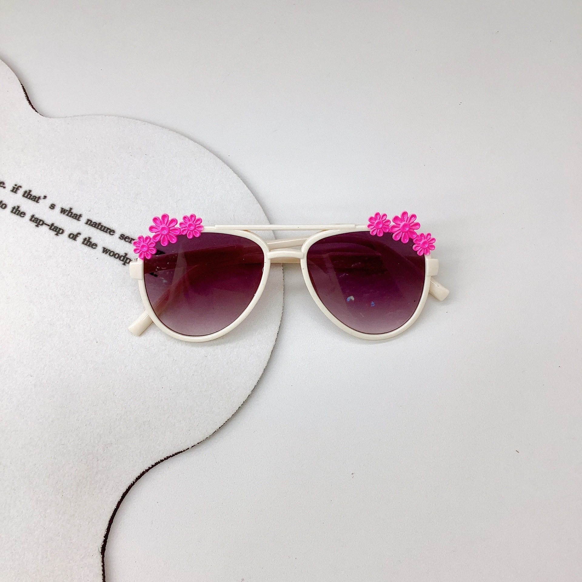 Fashion New Kids Sunglasses Cute Little Daisy Girls' Sun Protection UV Protection Sunglasses Boys' Glasses Fashion