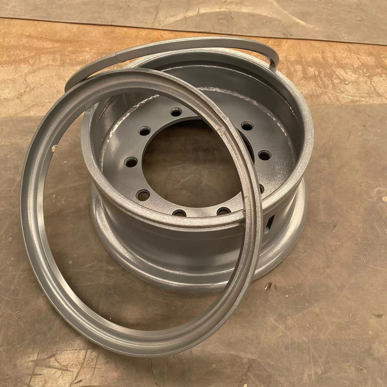 5-20轮辋加厚配轮胎1200r20矿山用车轮