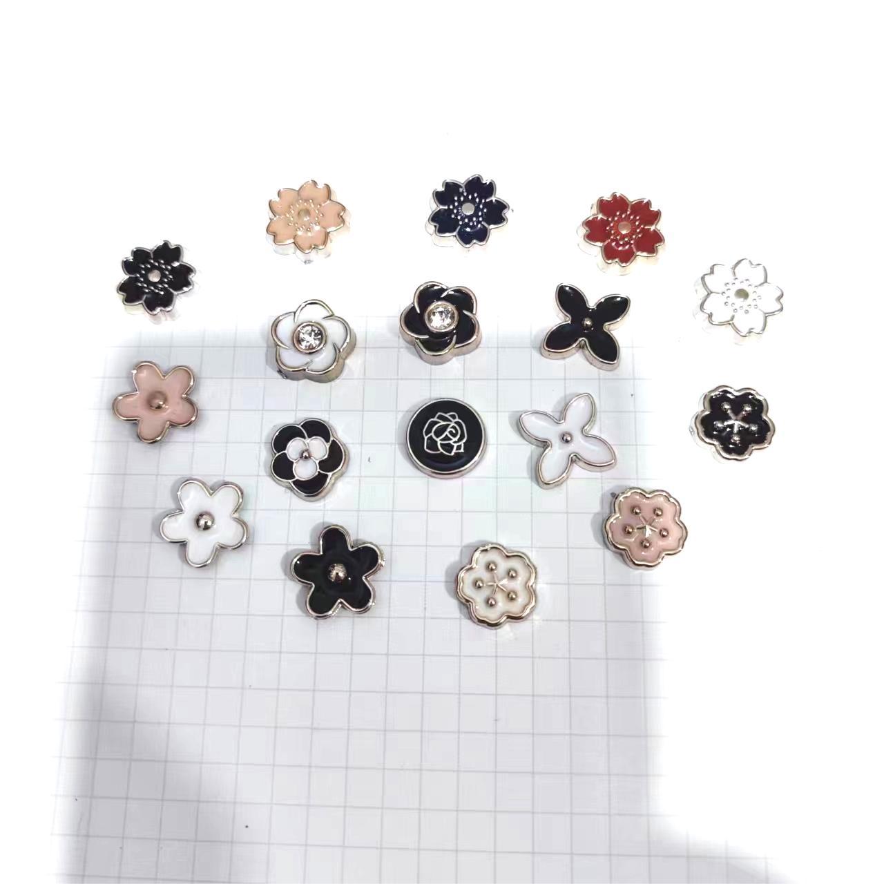 12-13MM水钻梅花樱花太阳花饰品diy配件发夹发饰袜子工艺品装饰包