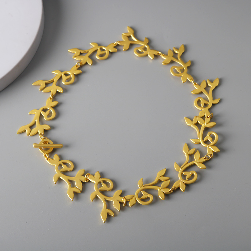 外贸跨境新款欧美复古金色鸢尾花项链古巴比伦立体金属花叶子项圈