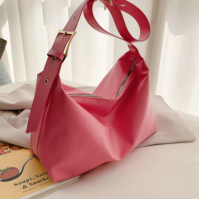 Idle Style New Large Capacity Shoulder Bag Women's Casual Simple Solid Color Pu Tote Bag Commuting Solid Color Crossbody Bag