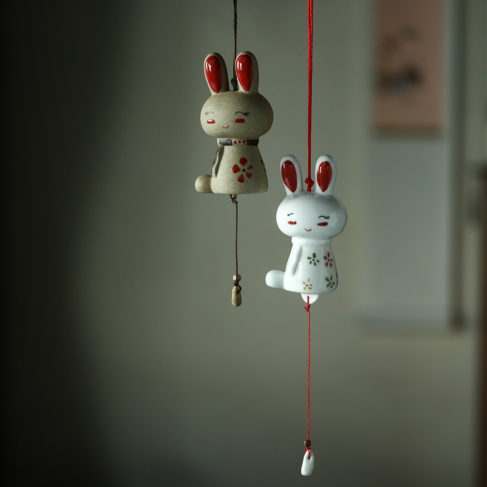 陶瓷手绘风铃兔子铃铛卡通陶艺作品