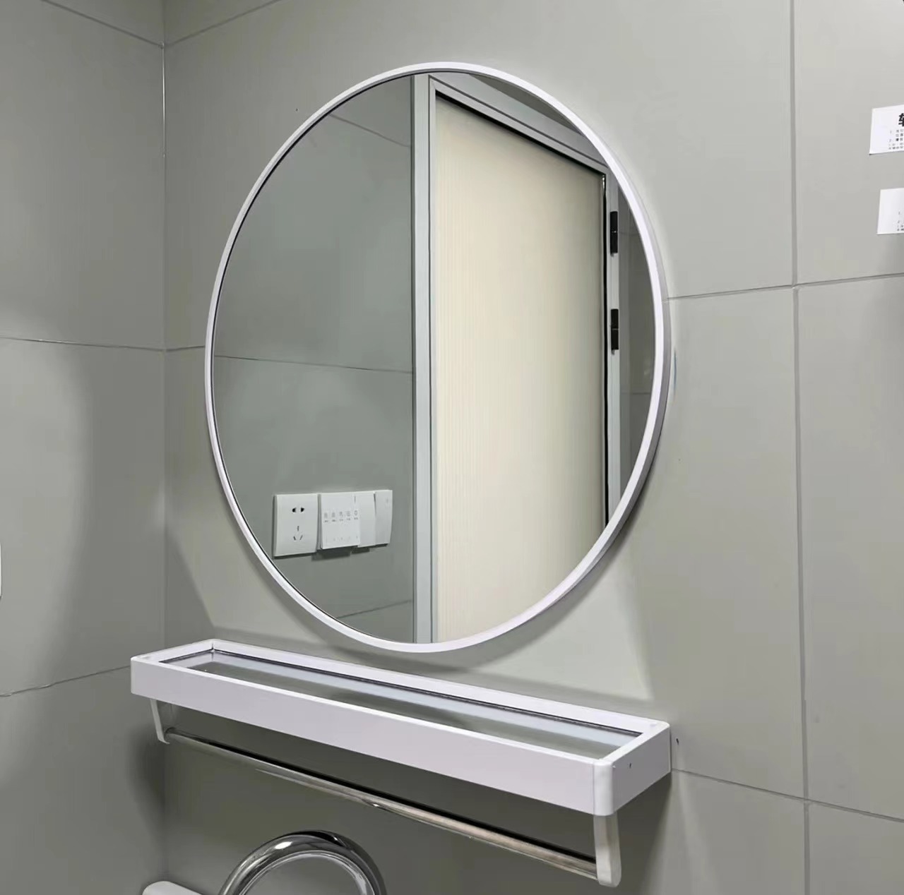 北欧浴室圆镜带置物架免打孔卫生间贴墙壁挂卧室镜化妆镜圆形镜子