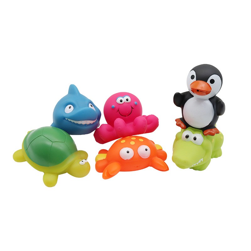 跨境儿童沐浴洗澡戏水浴室企鹅螃蟹宝宝喷水定制搪胶玩具