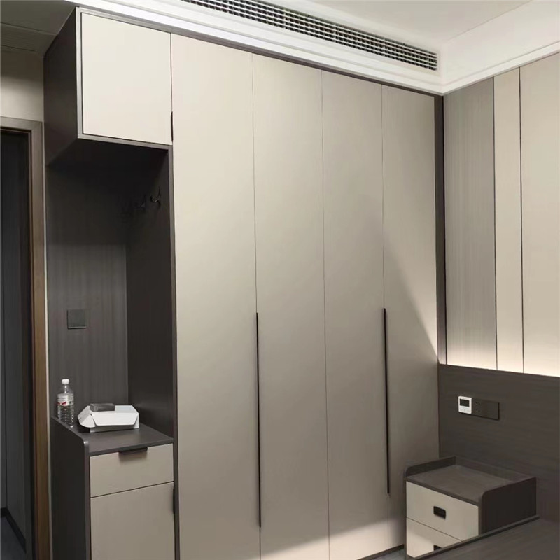 0j深圳全屋定 制现代轻奢风极简整体卧室走入式一门到顶衣柜家具