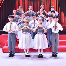 儿童演出服合唱服中小学生大合唱诗歌朗诵主持人礼服合唱团表演服