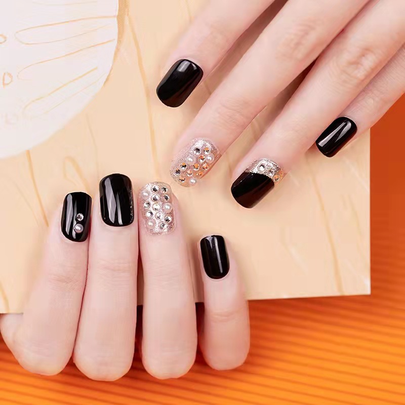 2023 Ollie New Finished Product Removable Nail Stickers Nail Ornament Short Nail Tips Wholesale