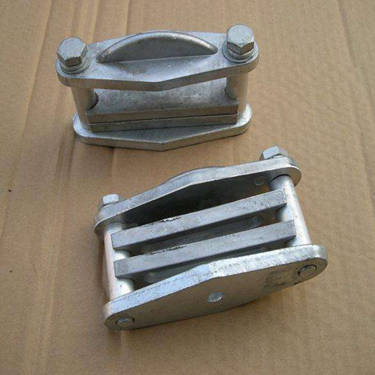 提供mnp-102户内矩形母线固定金具平放四层绝缘子固定夹具