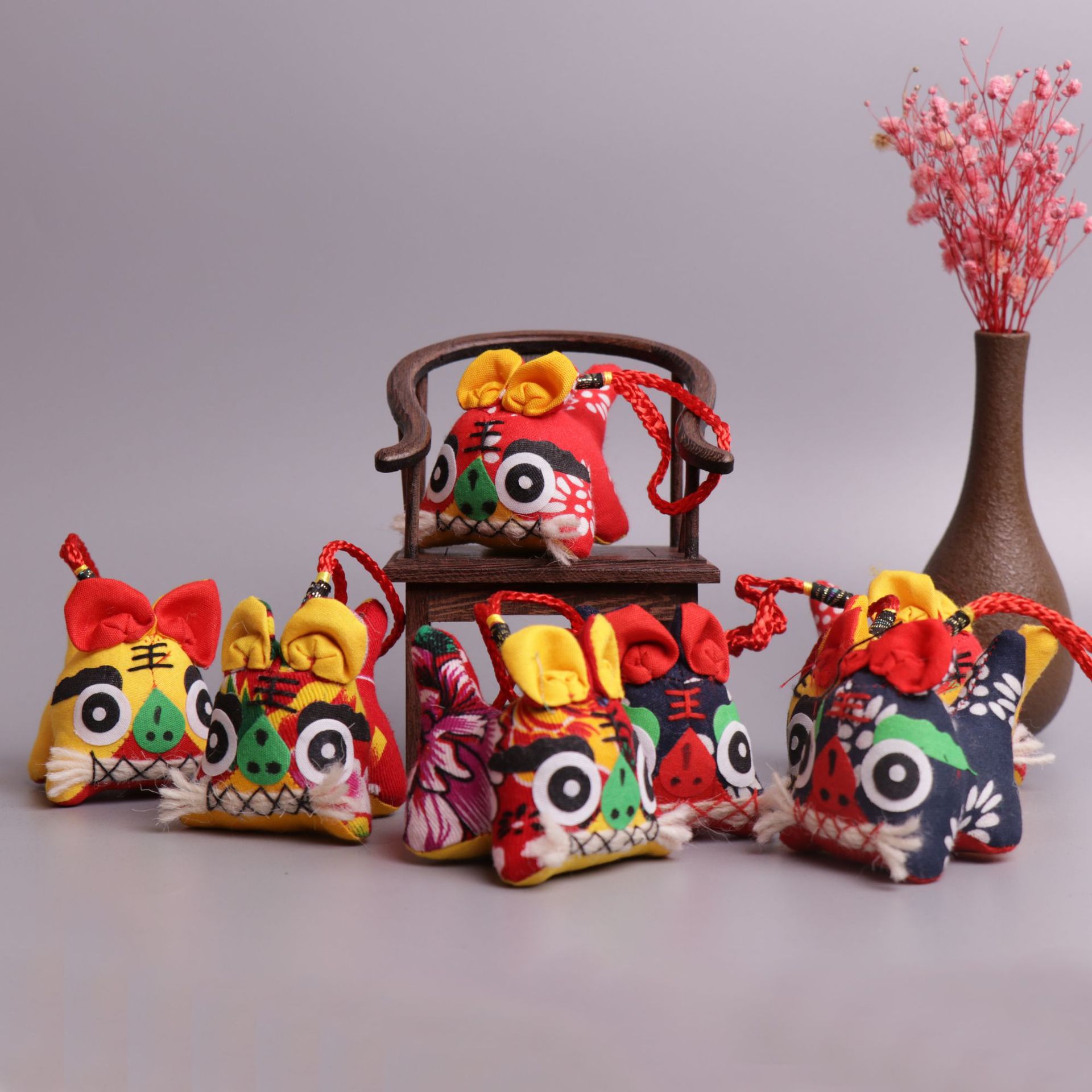 Tiger Year Mascot Chinese Style Cute Flower Cloth Tiger Head Sachet Pendant for Children and Kids Halter Dragon Boat Festival Perfume Bag