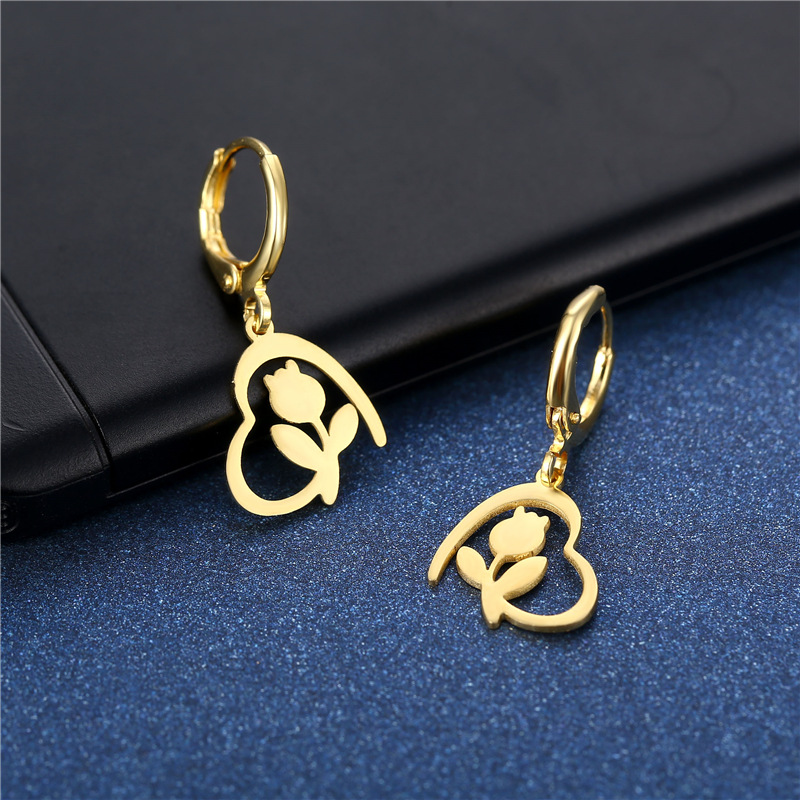 European and American Popular Heart-Shaped Rose Ear Clip Women's New Punk Geometric Heart Shape Earrings Ear Ring Cross-Border New Arrival Earrings