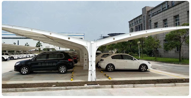 户外防晒挡雨汽车车蓬 阳江冒顶式膜结构停车棚 小区电动车停车篷
