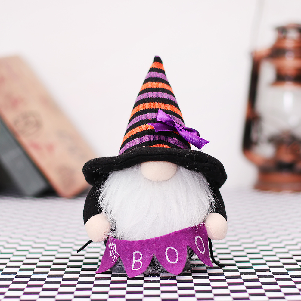 Mingguan New Halloween Venue Layout Props Luminous Ground Essence Faceless Doll Flag-Raising Doll Couple Doll