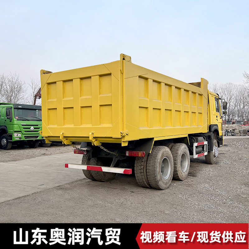 销往非洲豪沃自卸车 后八轮渣土车厢货车 371马力砂石料倾斜车