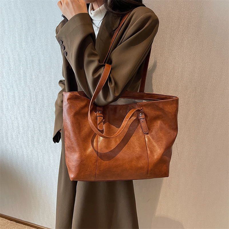 Cross-Border Large Capacity Women's Shoulder Bag 2022 Fall Winter Fashion Texture Solid Color Tote Bag Simple Casual Commuter Bag