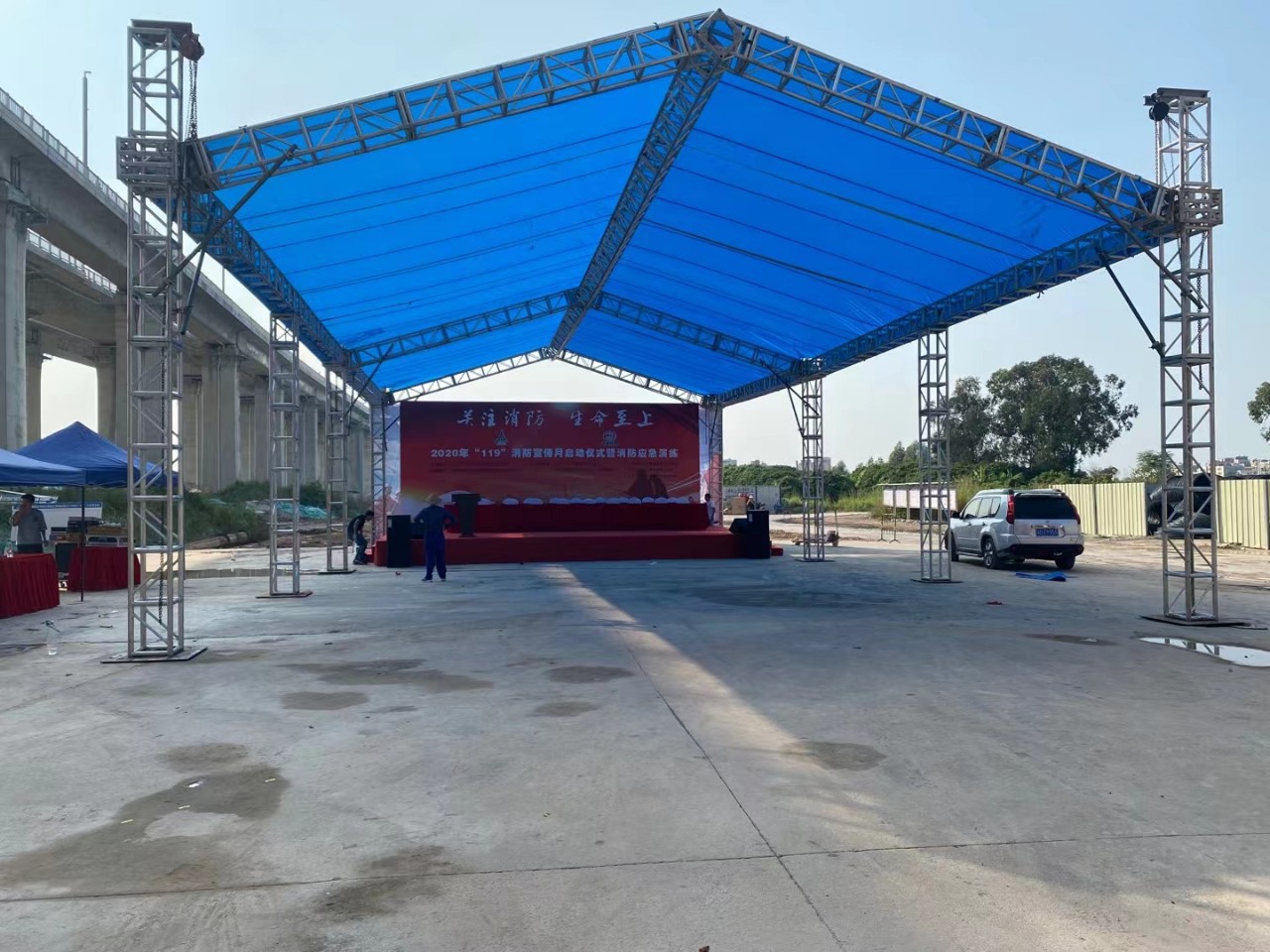 户外帐篷40桁架人字雨棚婚庆灯光架展览架太空铝架临时搭建帐篷