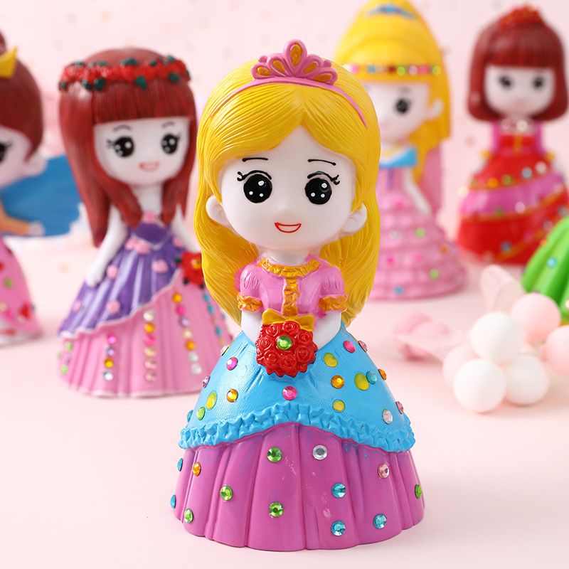 彩绘公主涂鸦搪胶存钱罐公仔地摊玩具儿童diy涂色娃娃 非石膏材质