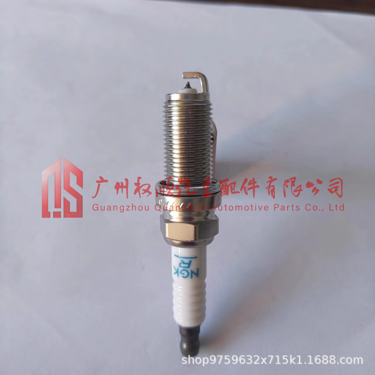 优质批发22401-5m015汽车铱金火花塞plfr5a-11适用日产天籁-阿里巴巴