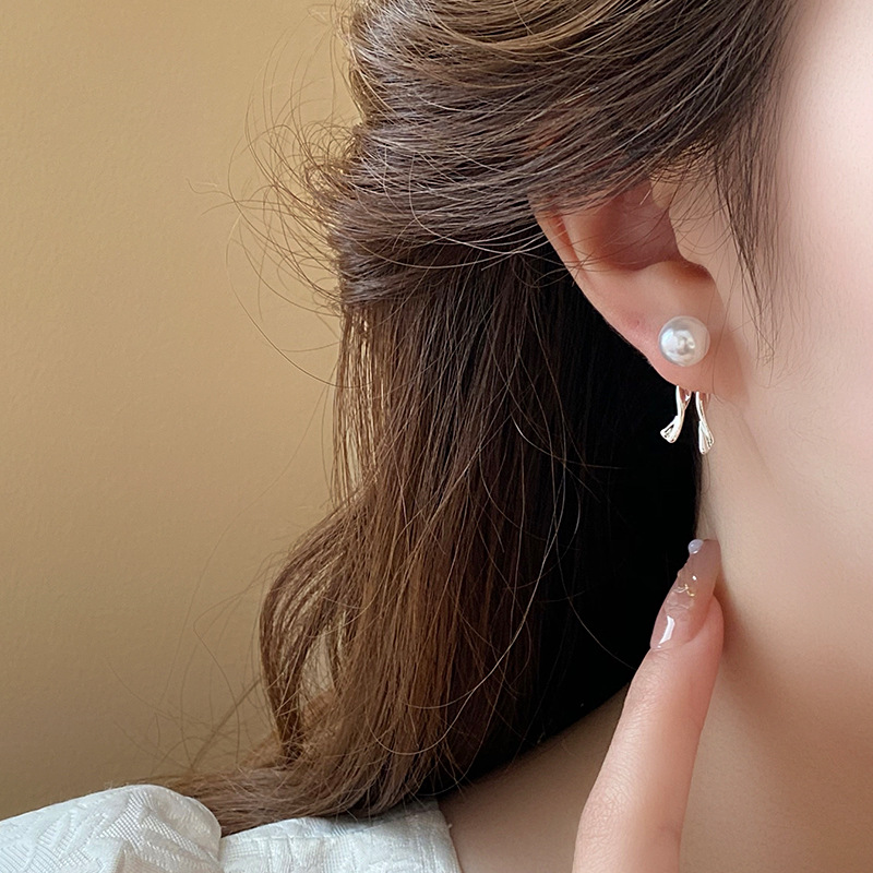 Silver Needle Pearl Bow Stud Earrings Two-Piece All-Matching New Style Earrings Retro Light Luxury High-Grade Earrings Wholesale