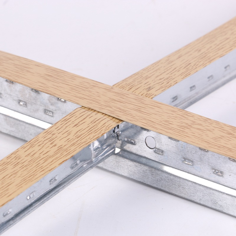 平面烤漆龙骨批发多规格集成吊顶配件厂家工程建筑平面烤漆龙骨