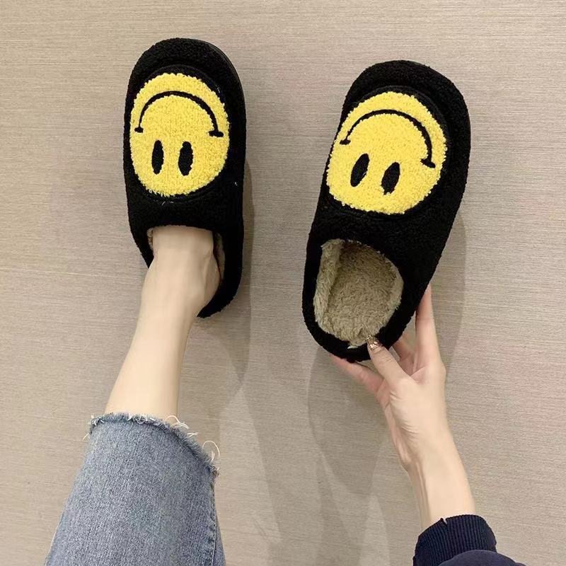 2021 Smiley Face Slippers Furry Couple Slippers Female Cute Autumn and Winter Home Indoor Cotton Slippers