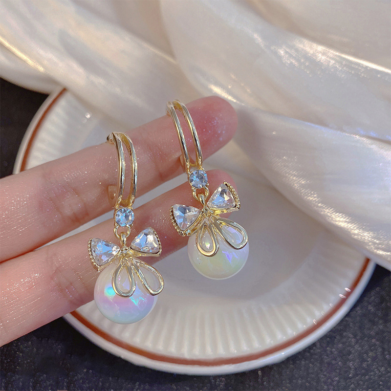 Mermaid Pearl Stud Earrings for Women Niche Design Advanced Unique Ear Button Earrings 2022new Fashion Earrings