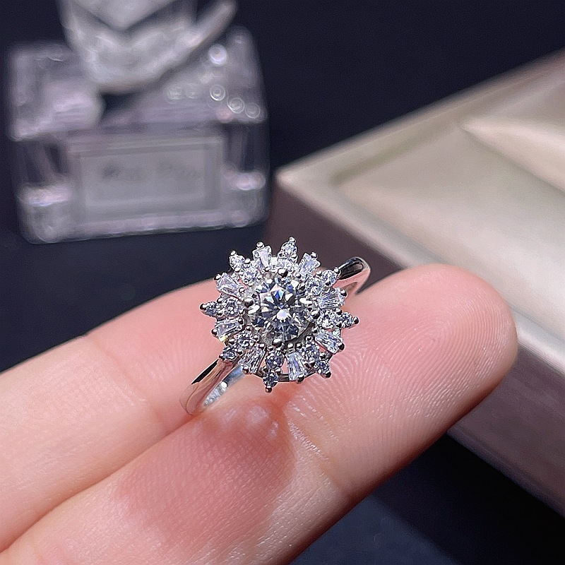 0.5克拉莫桑钻 女戒gra证书 黑卡 腰码 925银镶嵌镀白金 一件代发