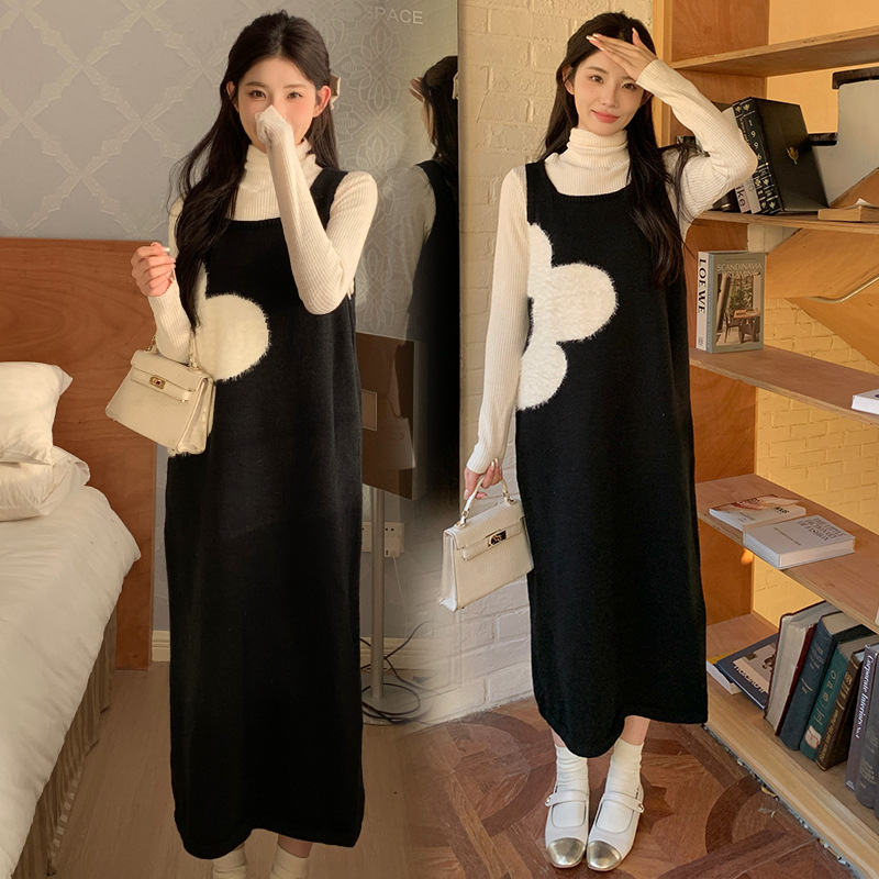 Autumn and Winter Maternity Dress 2023 New Korean Style Fashion Loose Thickened Sweater and Sleeveless Dress + Turtleneck Bottoming Shirt