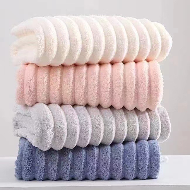 [New High Quality Thickening] Candy Strip Towels Coral Velvet Beach Towel Is Faster and More Absorbent than Pure Cotton