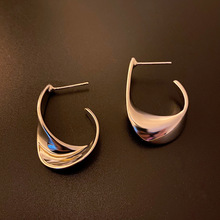 法式金属风C形钛钢小耳圈简约通勤时尚个性耳饰设计感不张扬耳环