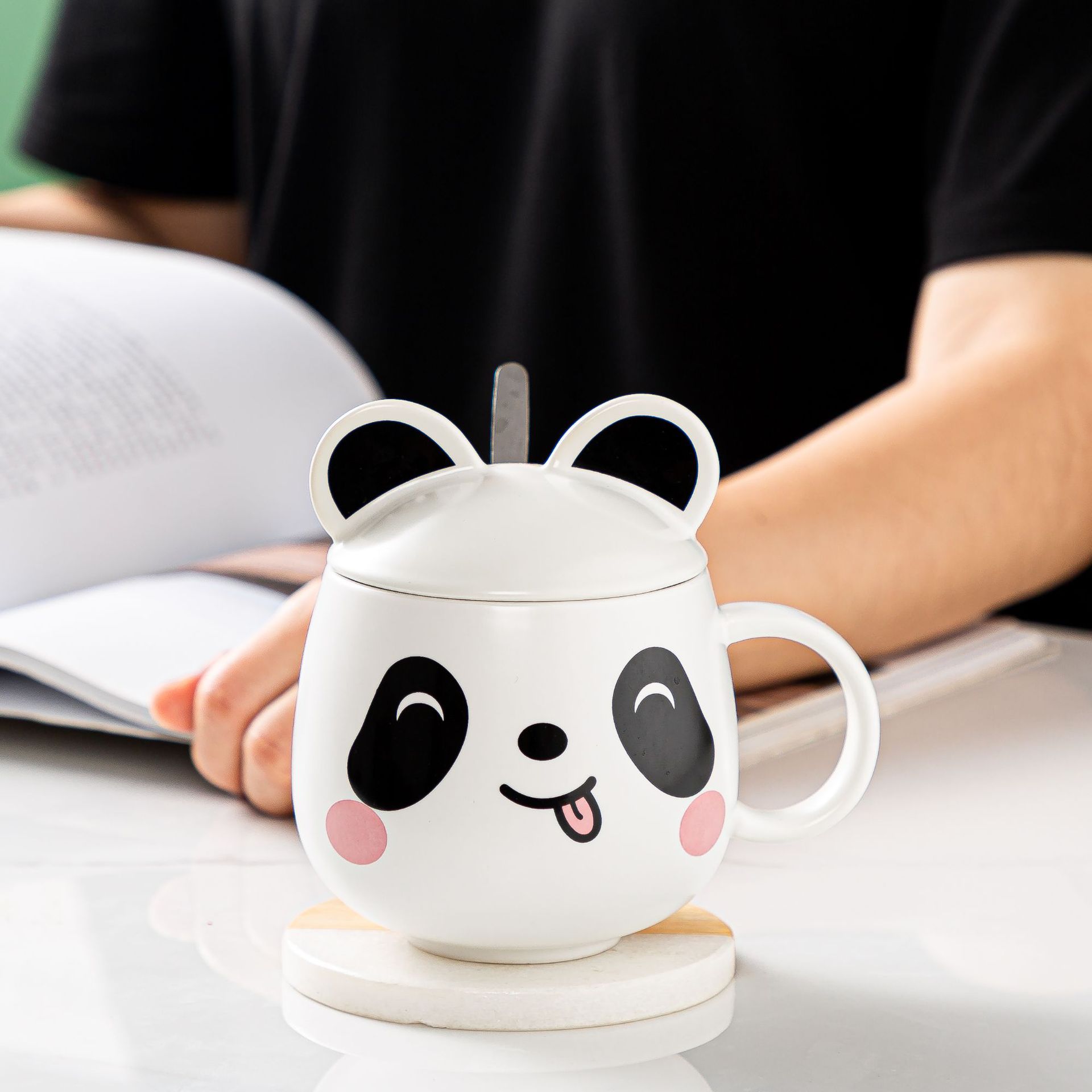 跨境电商新中式马克杯创意卡通熊猫立体造型陶瓷杯带盖伴手礼茶杯