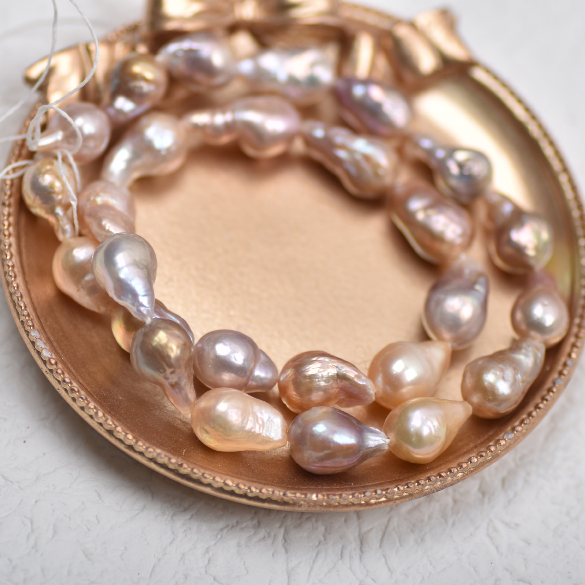 巴洛克长水滴珍珠 天然淡水珍珠牛油果绿怪色diy半成品项链批发